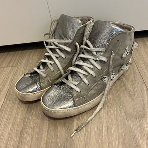 EUC Made in Italy Leather Metallic Silver Sneakers with Butterfly Accent Size 37